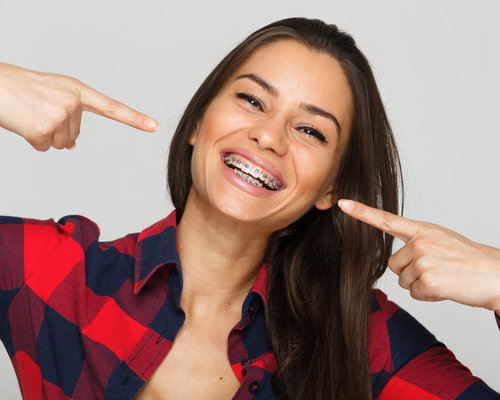 Pourquoi recourir à des soins d’orthodontie à l’âge adulte ? - ADP Assurances